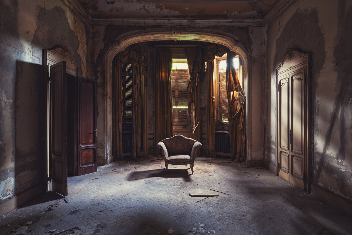 Isolamento by Gina Soden